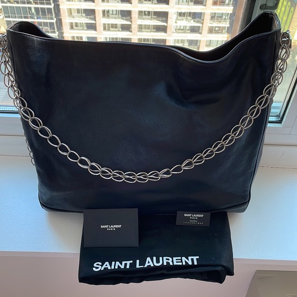 See photos - Picture 5 of 11